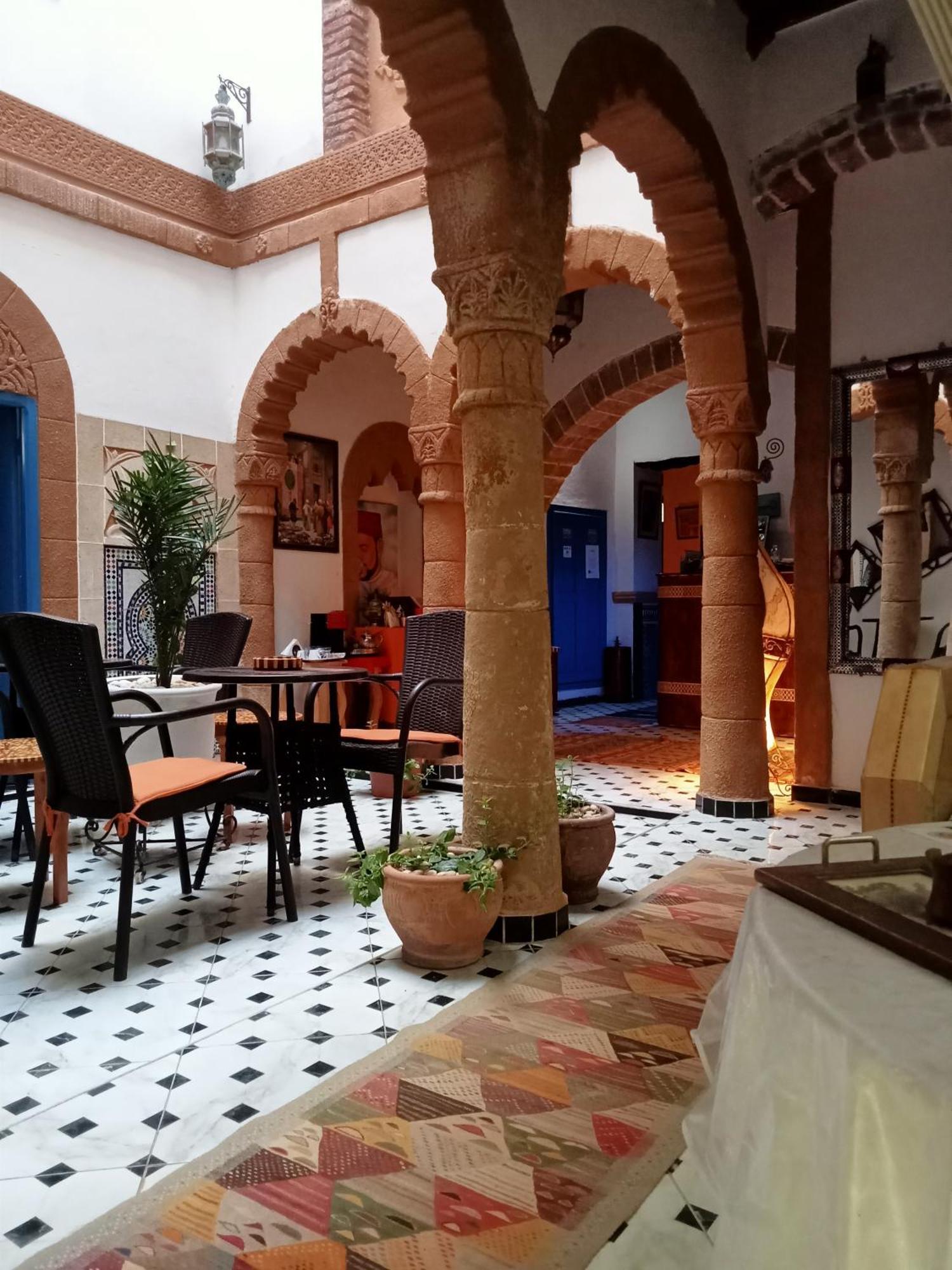 Riad Zawia As-Sawíra Exteriér fotografie
