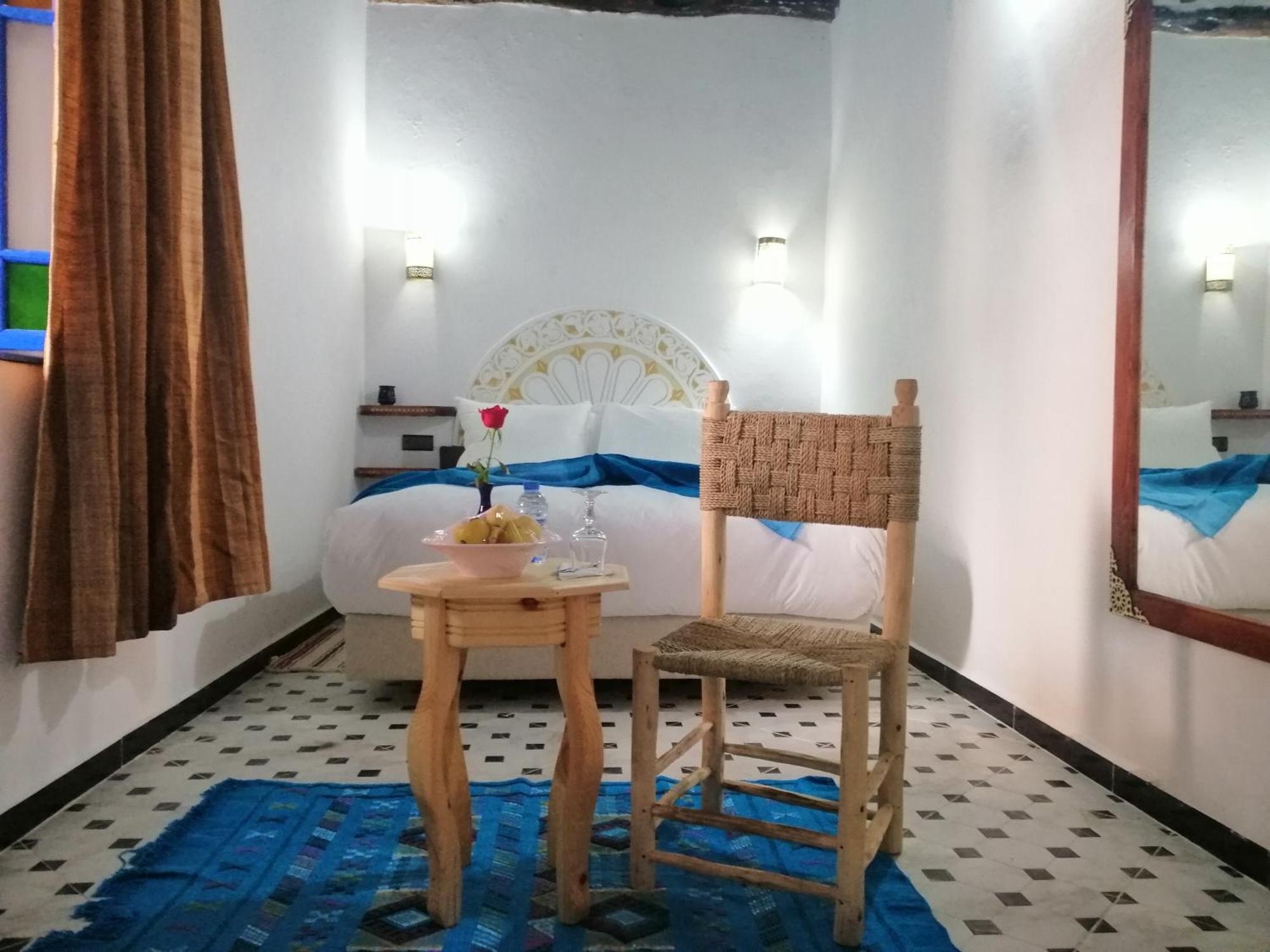 Riad Zawia As-Sawíra Exteriér fotografie