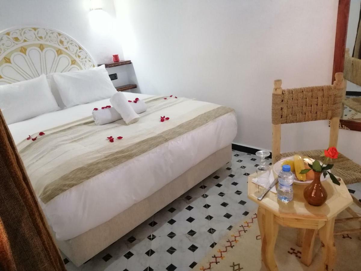 Riad Zawia As-Sawíra Exteriér fotografie
